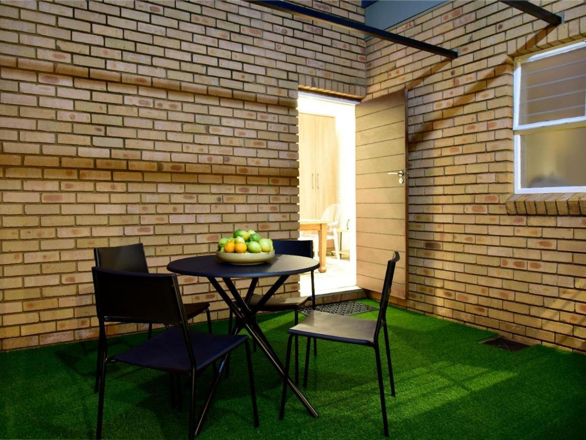 Five O'Clock Zen Boutique Guest House Centurion Exterior photo